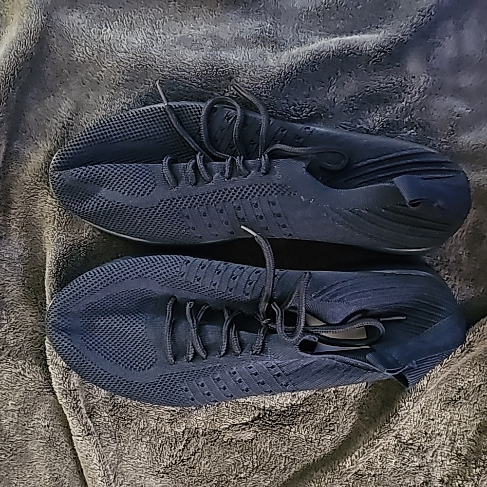 Women's navy sneakers, size 12